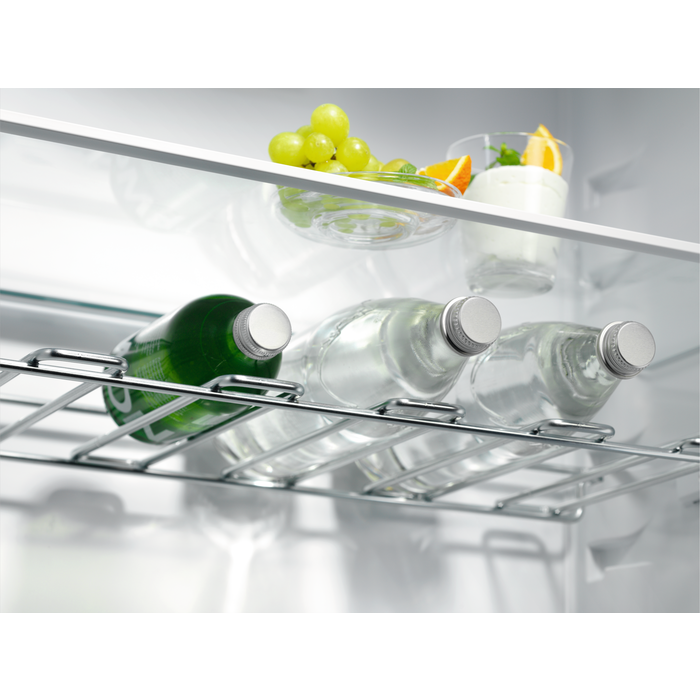 Electrolux - Combinado de integrar - LNG7TE18S