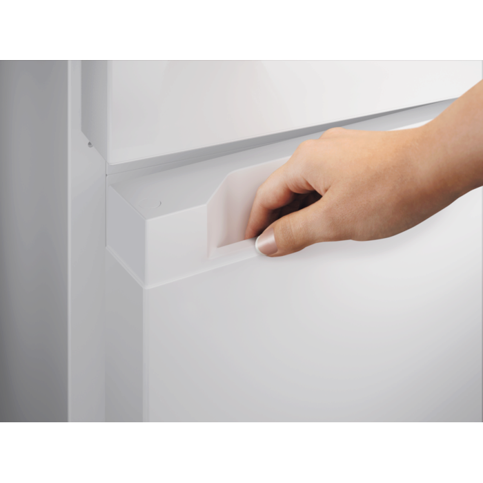 Electrolux - Combinado de livre instalação - LNT6MD32W