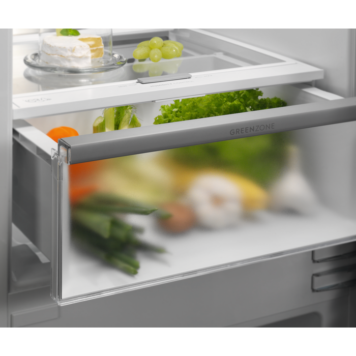 Electrolux - Combinado de integrar - ENG7TD18S