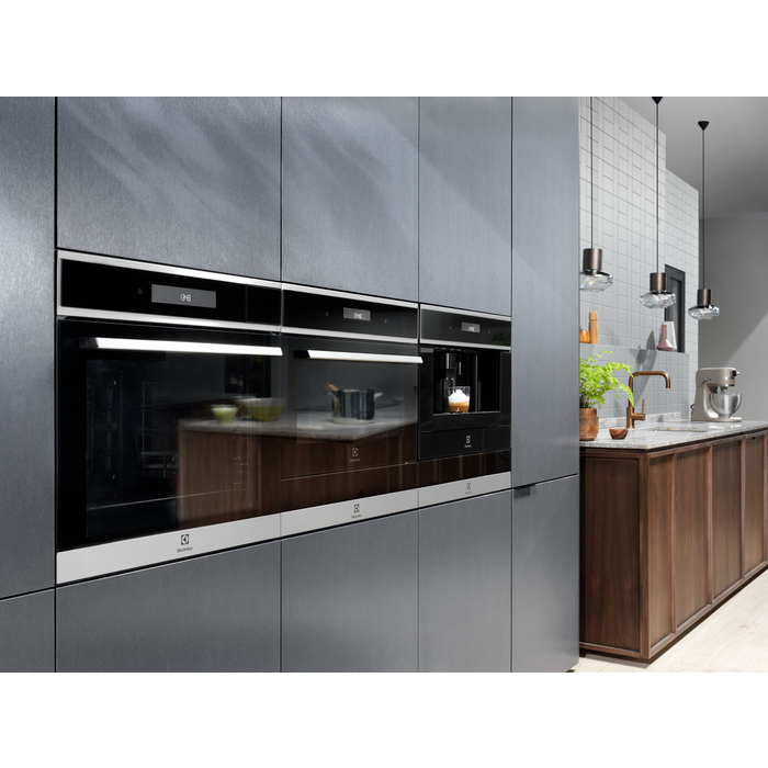 Electrolux - Forno pirolítico - EVE8P21X