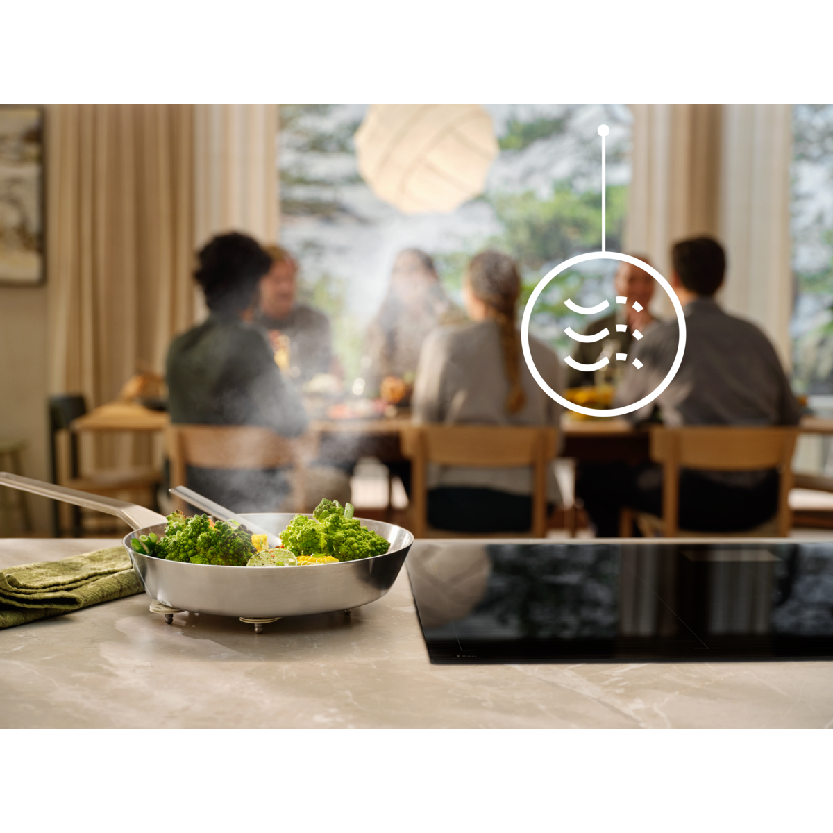 Electrolux - Exaustor de ilha - LFI769X