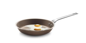 Ovos a fritar numa frigideira antiaderente