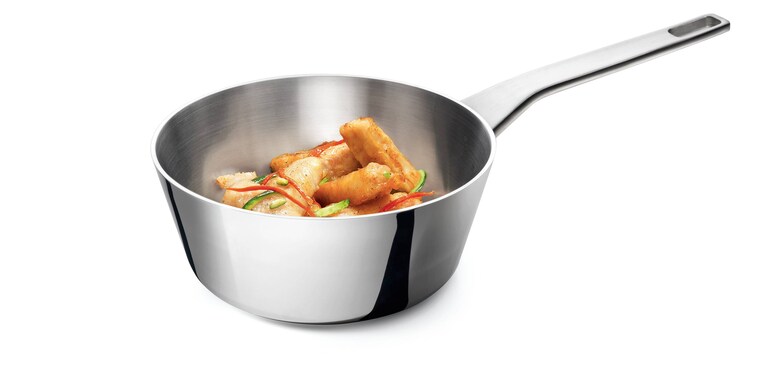 Tacho de saltear cónico a cozinhar alguma carne