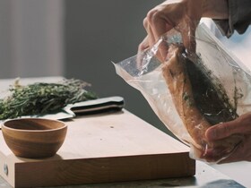 Peixe no forno em vácuo