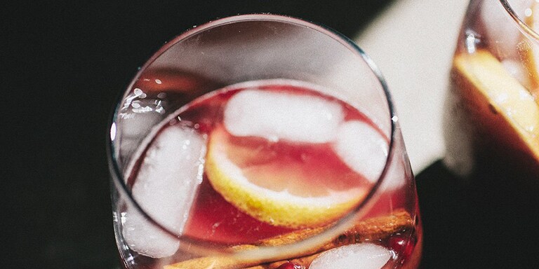 Sangria com Cravo e Canela
