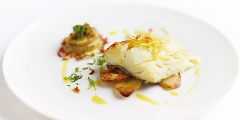 Bacalhau Assado com Batatas